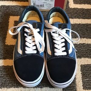Like new! Old Skool VANS Light/Dark Blue